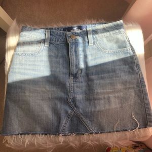 Light-wash Hollister denim skirt with frayed hem